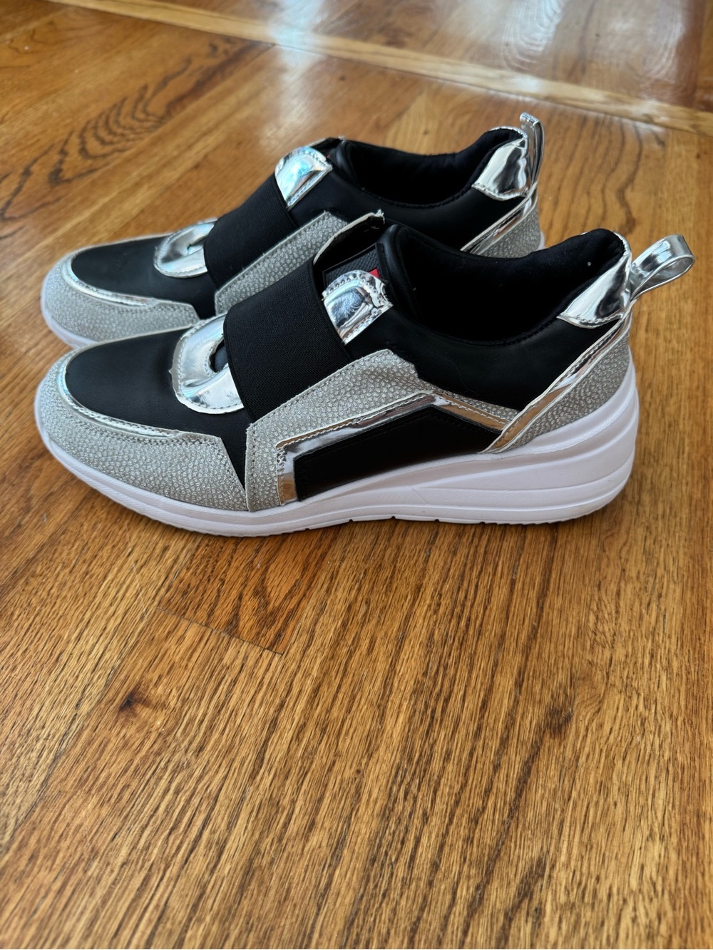 Ecko Unlimited Silver & Black Slip-On Georgina Wedge Platform Sneakers